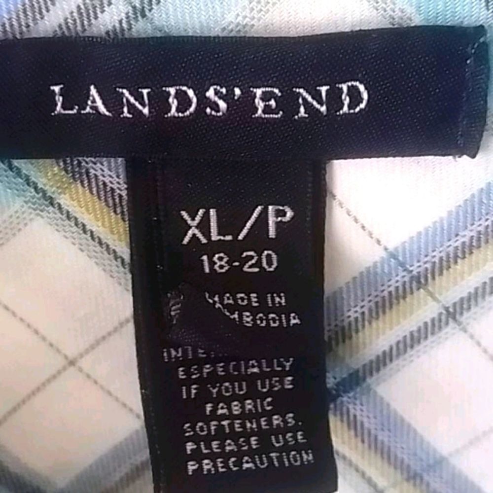 𝅺land's END top - Picture 2 of 6